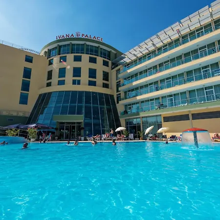 Ivana Palace - Free Parking Szálloda 4*