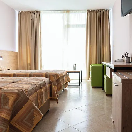 Ivana Palace - Free Parking 4* Napospart