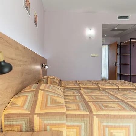 Ivana Palace - Free Parking Szálloda 4*