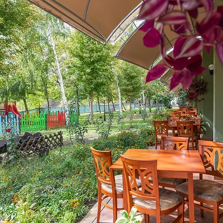 Ivana Palace - Free Parking 4*