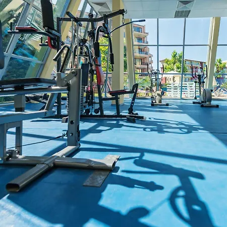 Ivana Palace - Free Parking