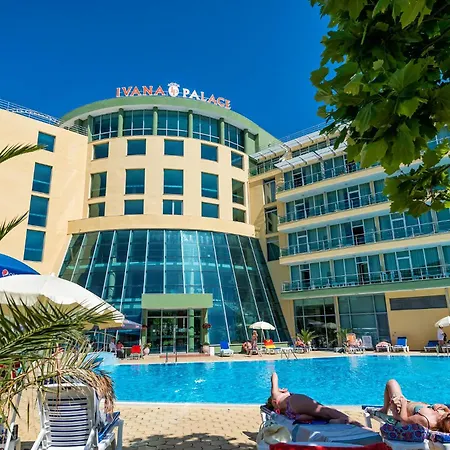 Ivana Palace - Free Parking Szálloda