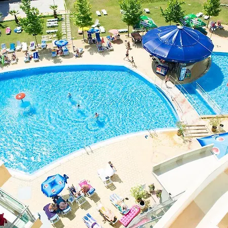 Ivana Palace - Free Parking Szálloda