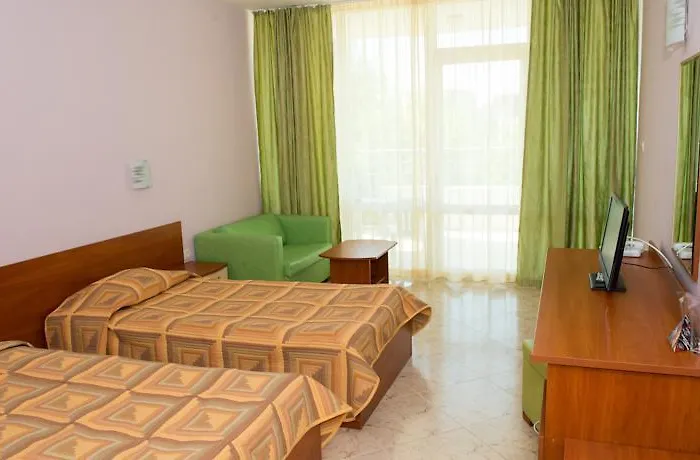 Ivana Palace - Free Parking ホテル