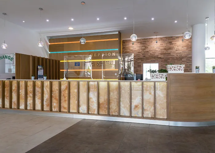 ホテル Ivana Palace - Free Parking 4*