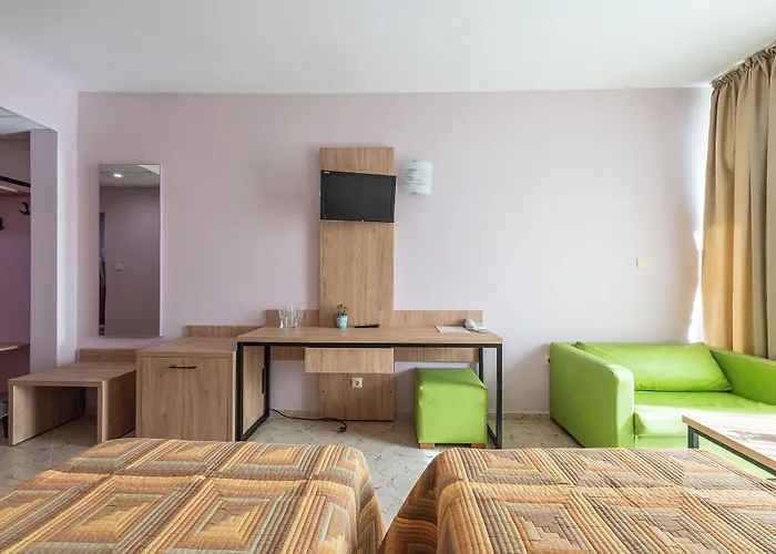 Ivana Palace - Free Parking ホテル