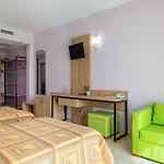 Ivana Palace - Free Parking Hotel