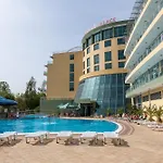 Ivana Palace - Free Parking