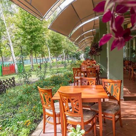 Хотел Ivana Palace - Free Parking