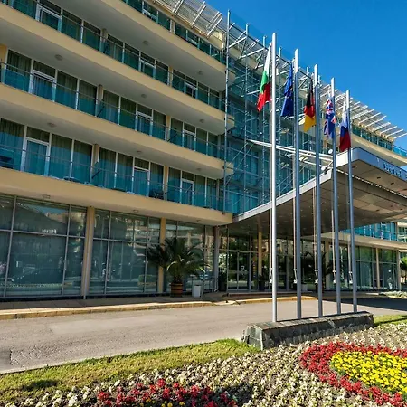 Ivana Palace - Free Parking فندق