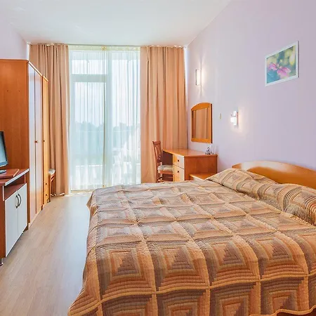 Ivana Palace - Free Parking Napospart