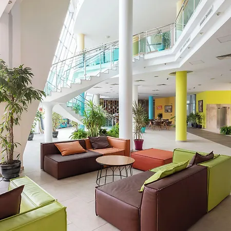 Ivana Palace - Free Parking Napospart