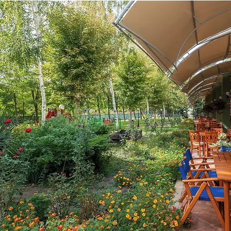 Szálloda Ivana Palace - Free Parking 4*