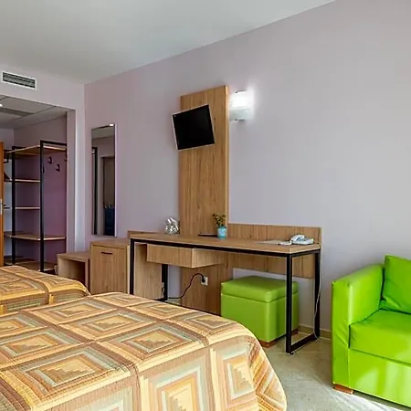 Ivana Palace - Free Parking Hotel 4*