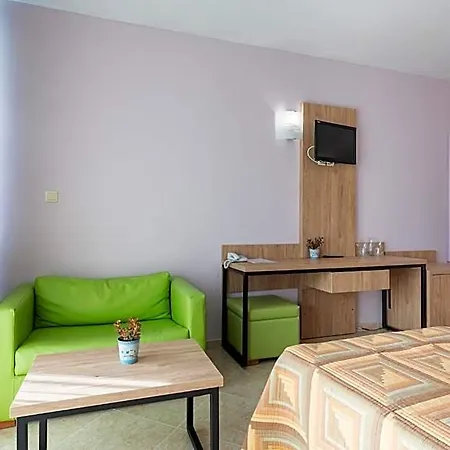 Hotel Ivana Palace - Free Parking 4*