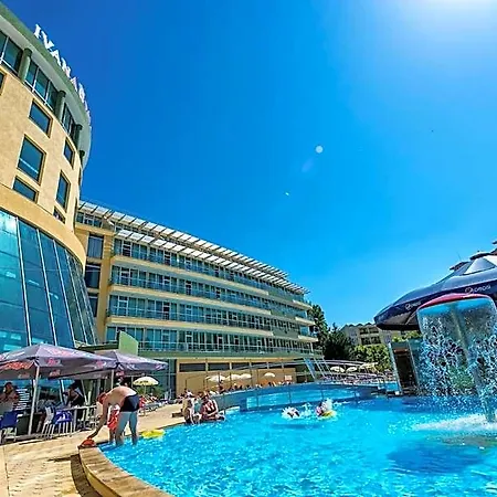Ivana Palace - Free Parking