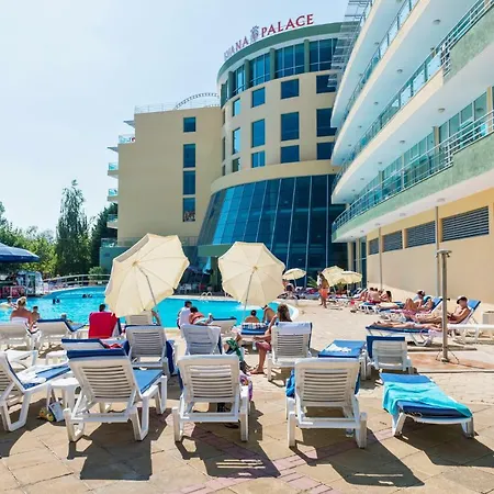 Ivana Palace - Free Parking Hotel