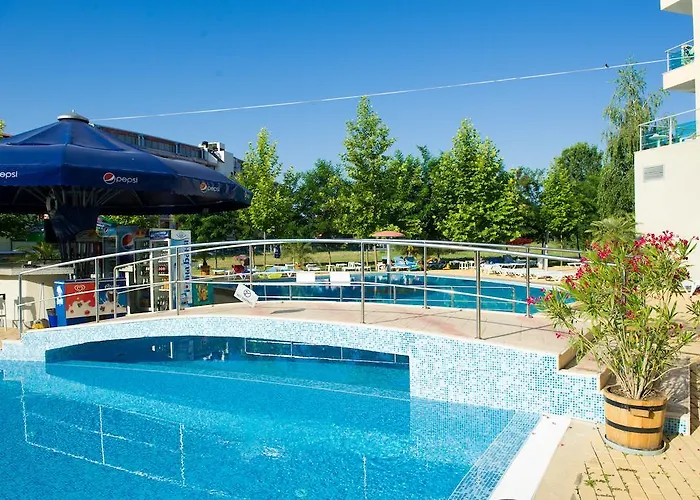 Ivana Palace - Free Parking 酒店 4*