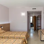 Ivana Palace - Free Parking