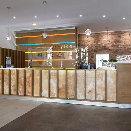 Хотел Ivana Palace - Free Parking 4*