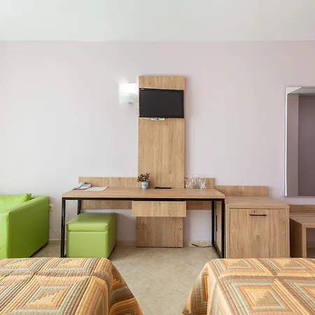 Хотел Ivana Palace - Free Parking